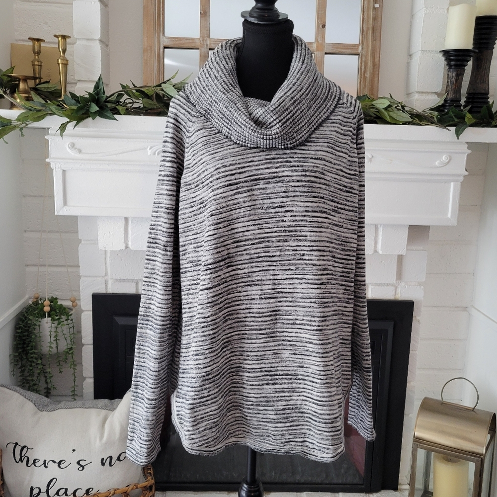 Eight Eight Eight (888) heather gray cotton cowl neck pullover sweater Size Xl